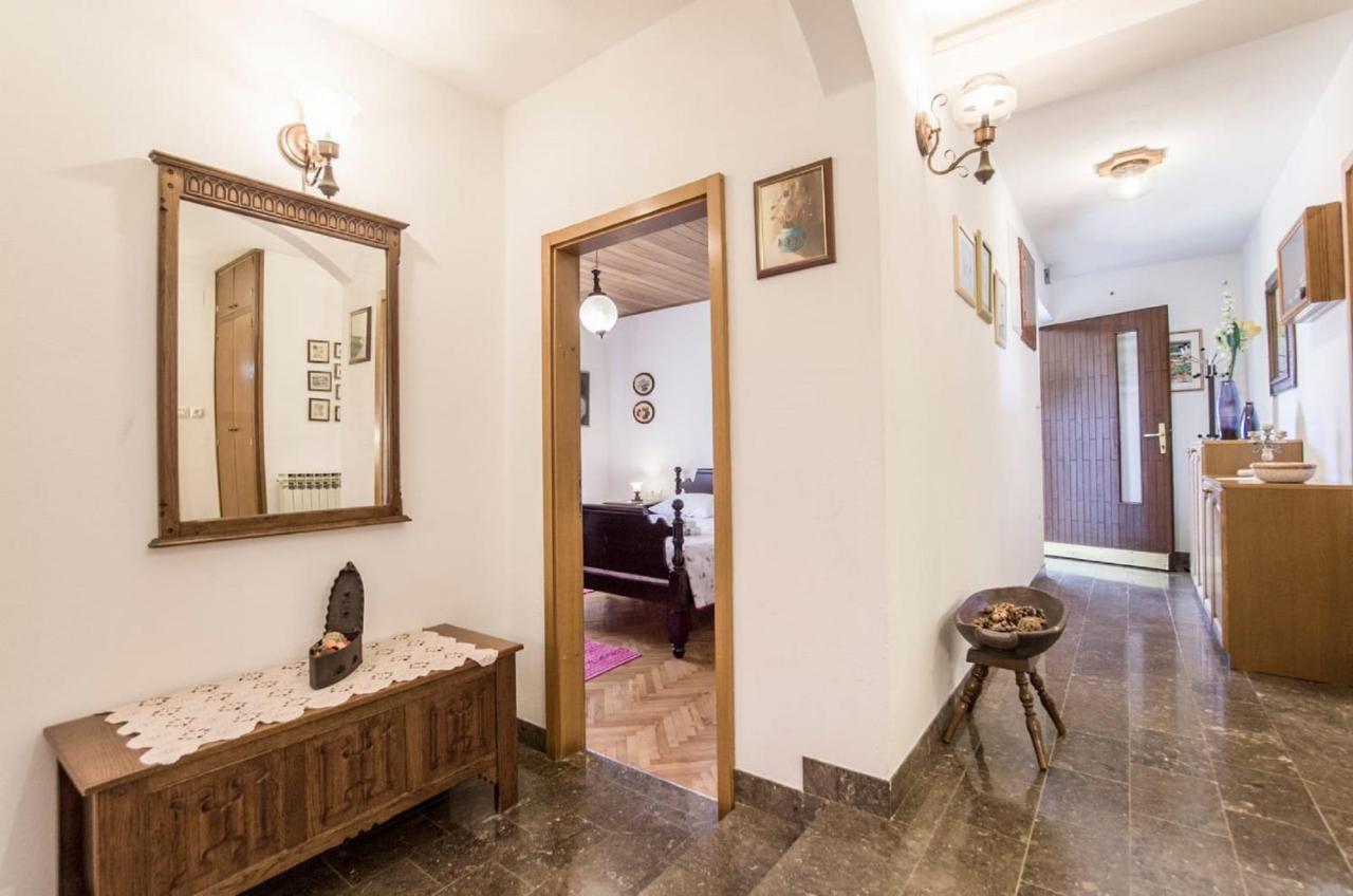 Holiday Home Villa Spilla Selca  エクステリア 写真